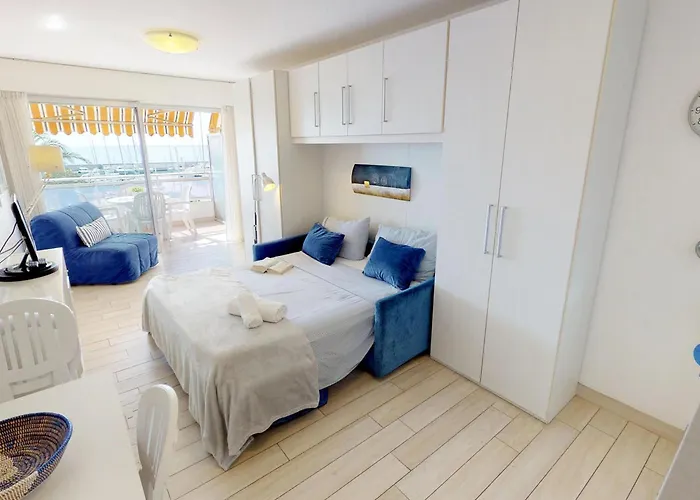 Apartamento Rénové Face Avec Terrasse, Clim, Wifi Et Proche Commodités à - Fr-1-196-167